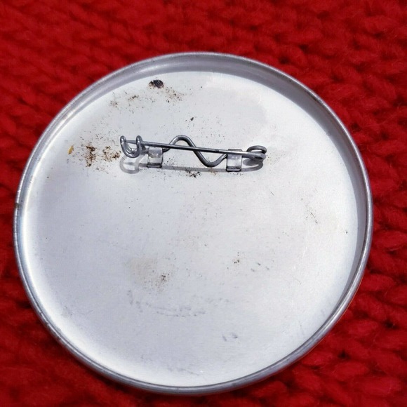 Walt Disney World 1st Visit Pin-Back Button Mickey and Friends Brooch Collection - Picture 2 of 2